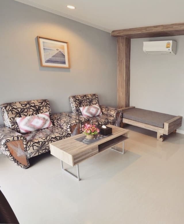 2 Bedrooms Premium