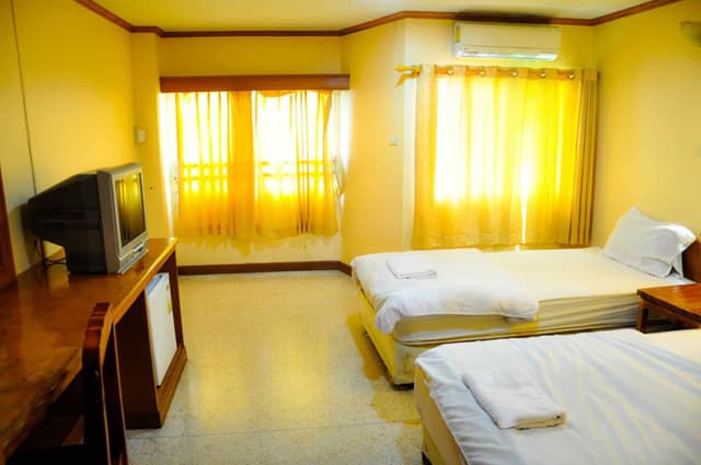 Standard Twin Room (Minimum 2 nights)