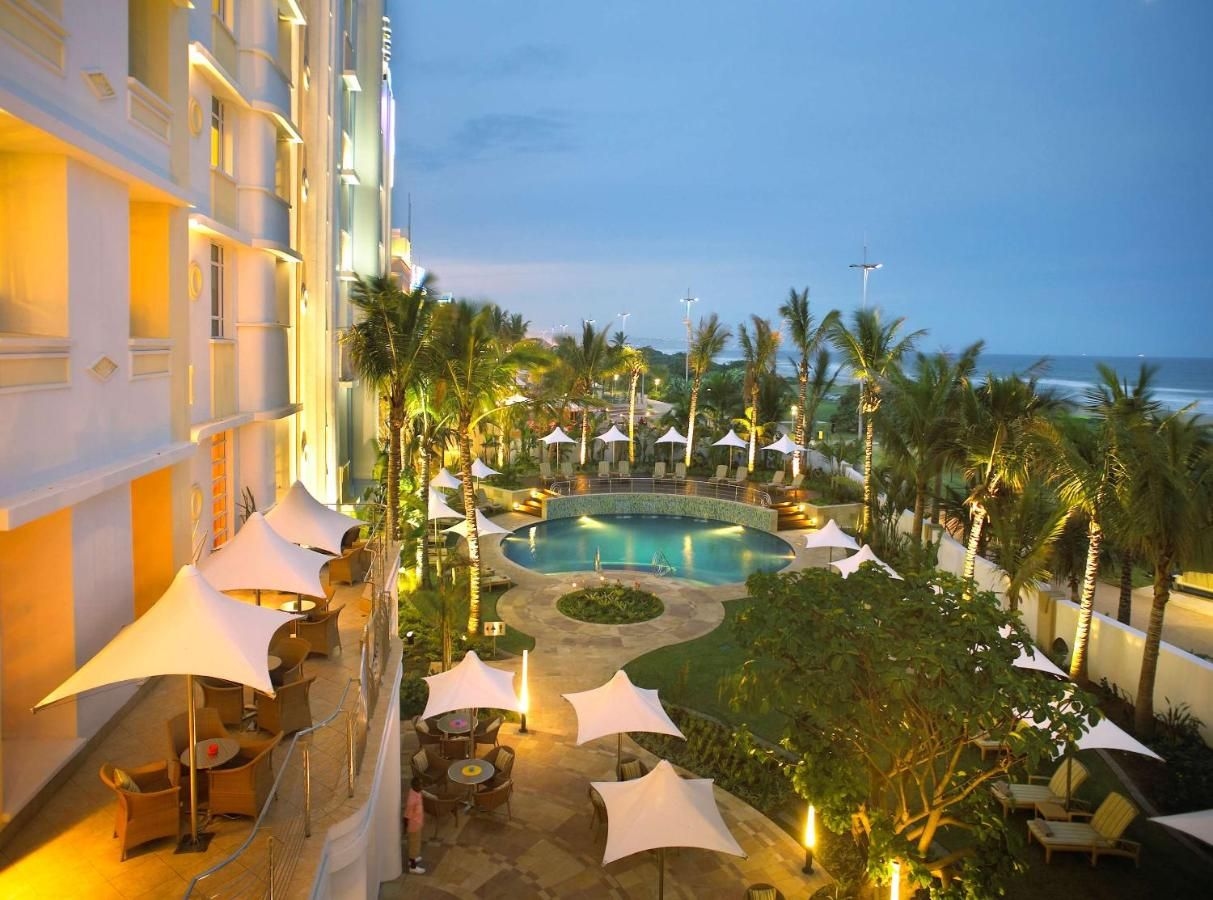 Suncoast Hotel Towers0