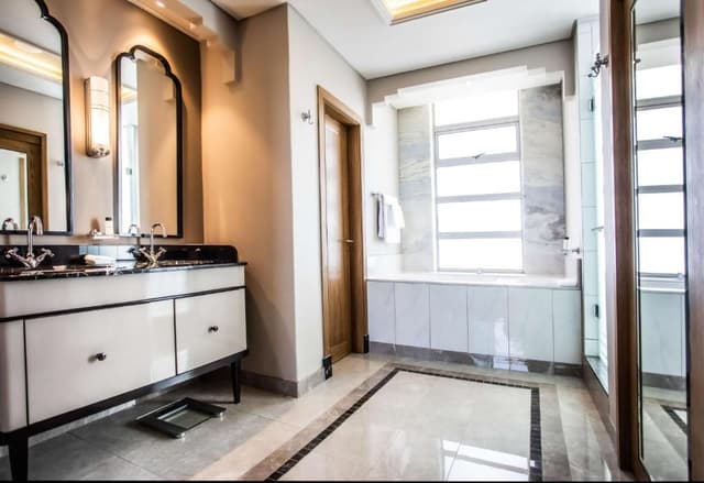 Deluxe Suite with Sleeper Couch Non Smoking