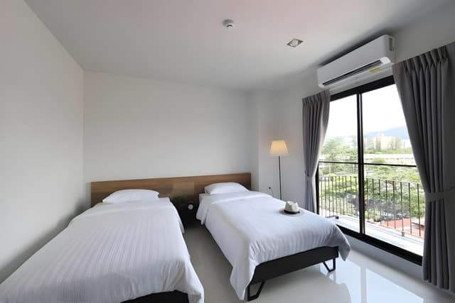 Family Twin Room with Balcony