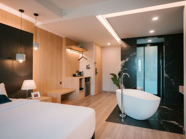 King Suites