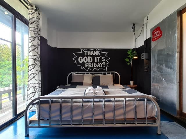 Room 4