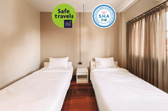 Standard Twin Room
