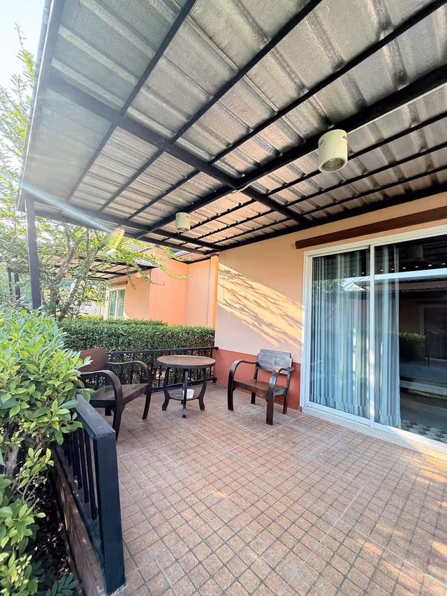 Standard Twin Room - Resort Zone