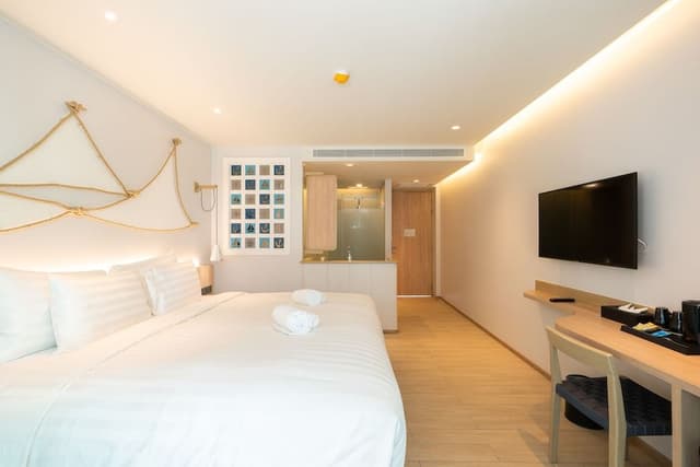 Deluxe Twin Room, Pool Access with Pool View