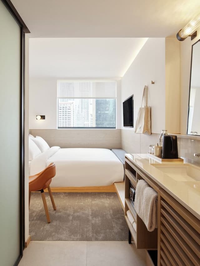 Room, 1 King Bed, City View (Cosy)