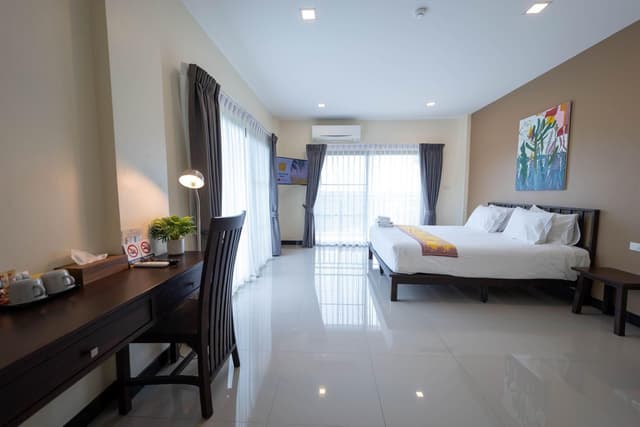 Mountain View King Room