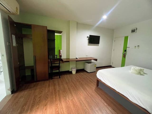 Premier Deluxe, 1 King Bed, Non Smoking, City View