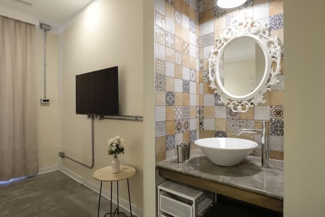 Superior Double Room, Bathtub
