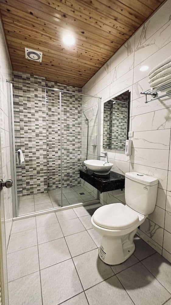 Senior Quadruple Room (501)