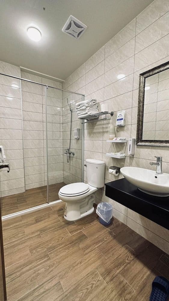 Senior Quadruple Room (501)