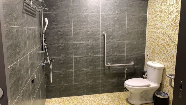 Basic Shared Dormitory, Shared Bathroom