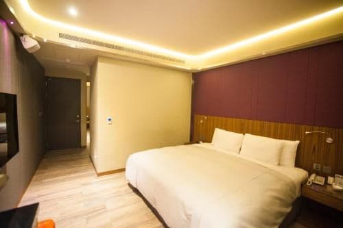 Business Quadruple Room