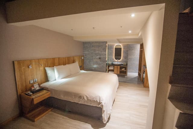 Deluxe Quad Room