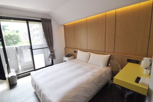 Double Room, Balcony