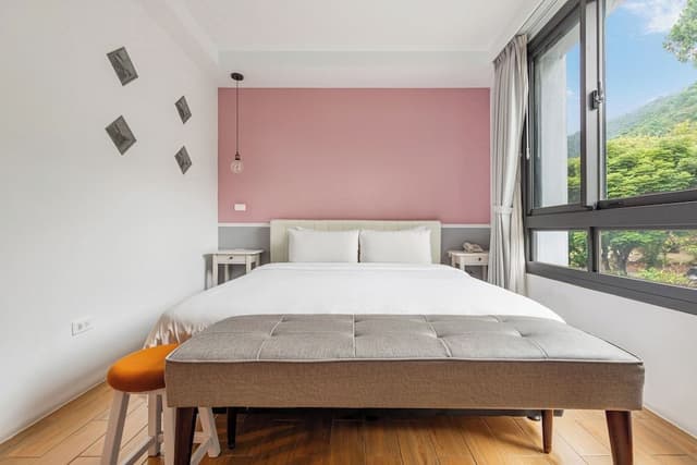 Double Room, Mountain View