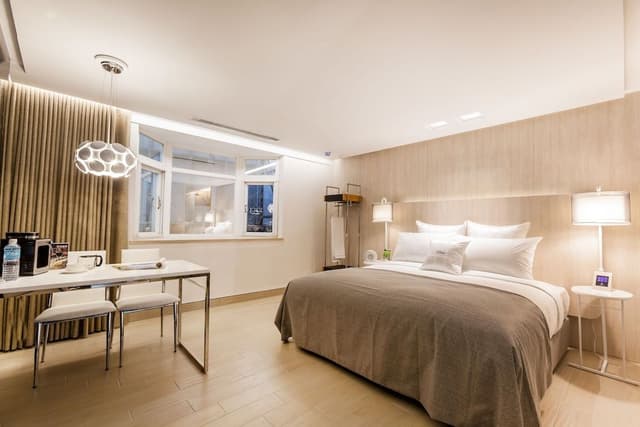 Business Double Room (no garage)