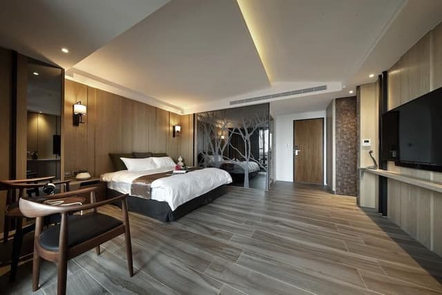 Deluxe Double Room (No meat products in the room)