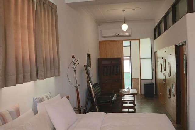 Gallery Suite, 1 Bedroom, Bathtub, Tower