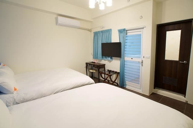 Standard Quadruple Room, Balcony