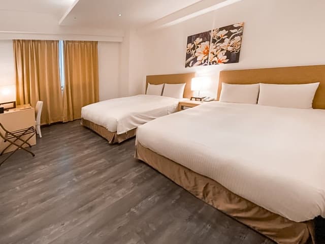 Deluxe Quadruple Room