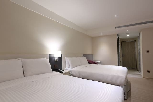 Family Quadruple Room, 2 Double Beds, Bathtub