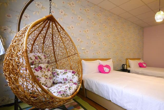 Comfort Quadruple Room, City View