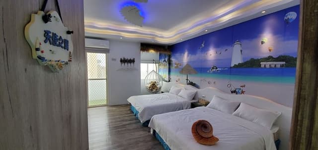 Gallery Quadruple Room