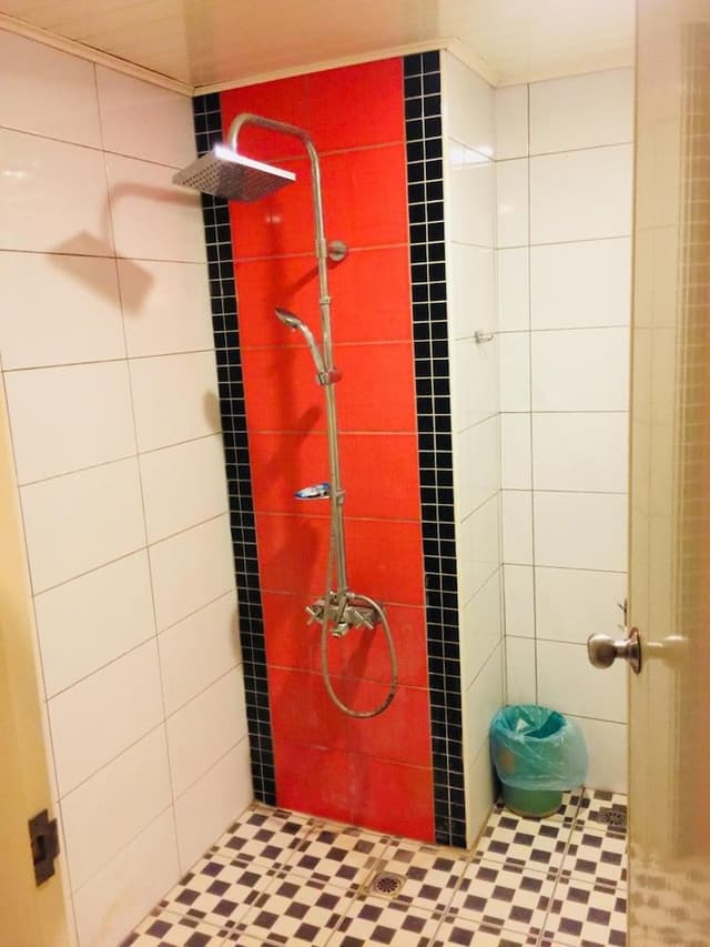 Business Quadruple Room, 2 Double Beds, Non Smoking