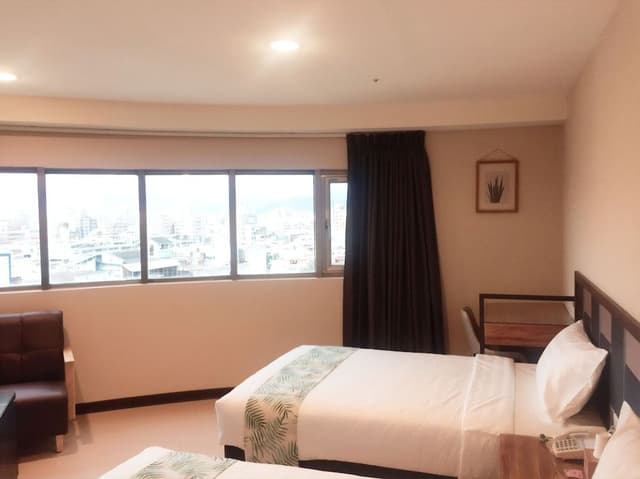 Business Double Room, City View