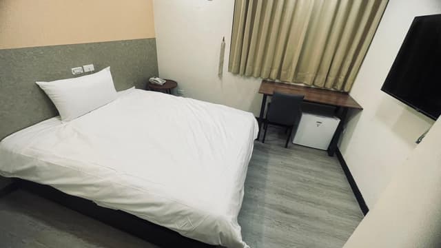 Standard Double Room - Non-Smoking