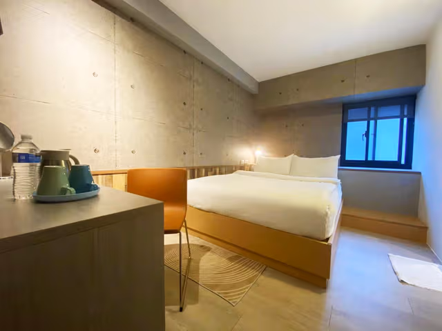 Double Room with Shower - Non-Smoking