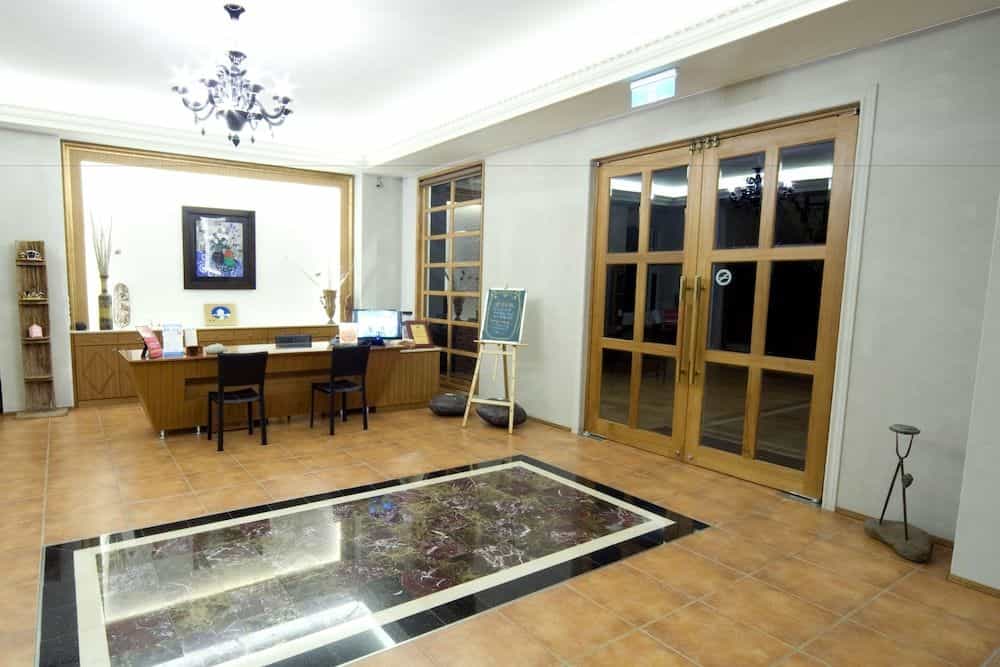 Schokolake Country House