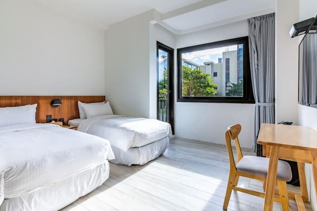 Elite Twin Room, Balcony