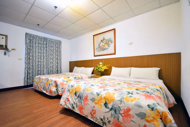 Quadruple Room, 2 Double Beds, Non Smoking