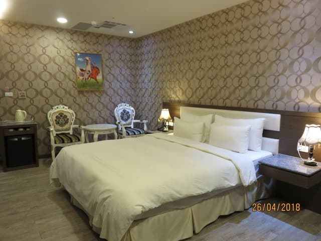 Business Double Room, 1 King Bed, Accessible, Non Smoking