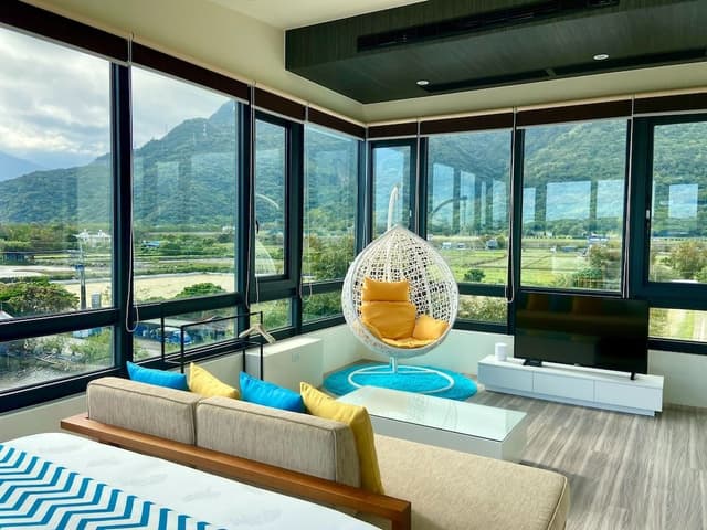 Panoramic Double Room, 1 Queen Bed, Non Smoking, Mountain View