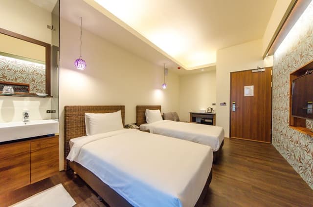 Standard Twin Room