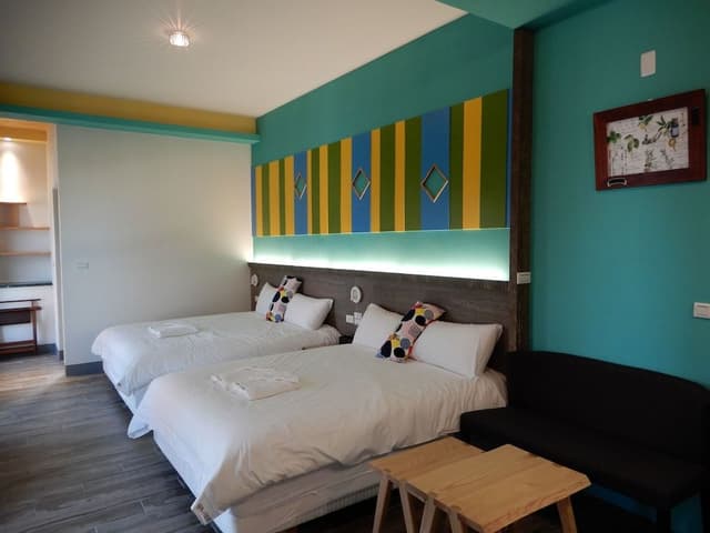 Design Quadruple Room