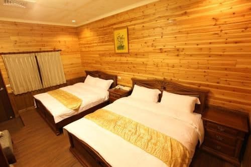 Quad Room