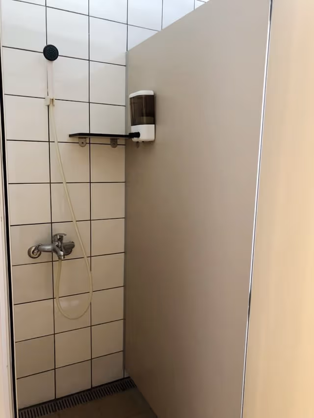 Shared Dormitory, Mixed Dorm, Shared Bathroom
