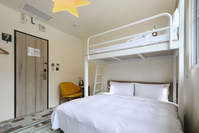 Triple Room