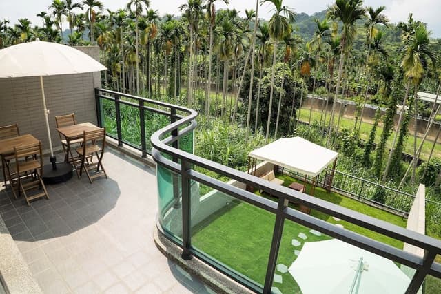 Grand Quadruple Room, 1 Bedroom, Hot Tub, Mountain View