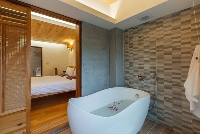 Comfort Double Room, Jetted Tub