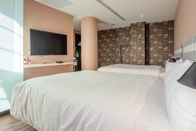 Deluxe Quadruple Room