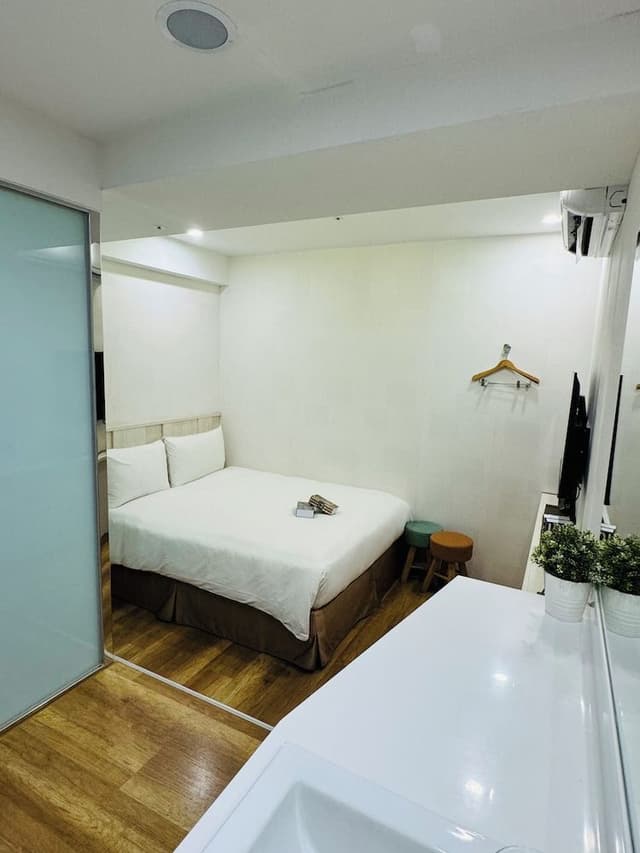 Classic Double Room (No Window)