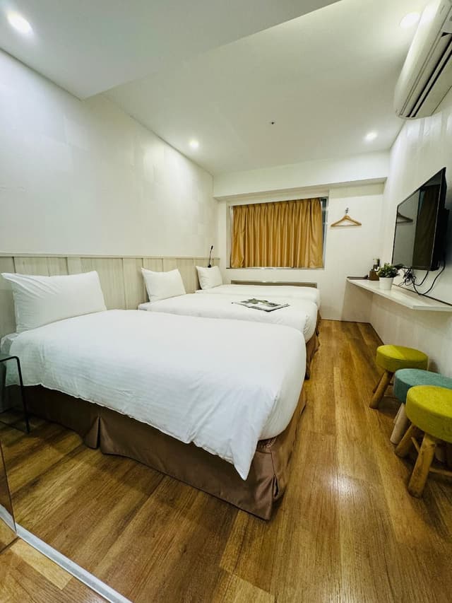 Triple Room