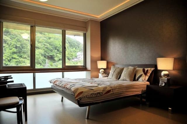 Gallery Villa, Multiple Beds