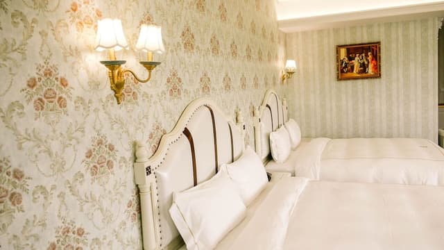 Grand Quadruple Room
